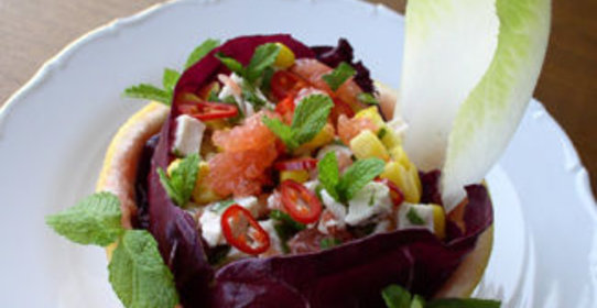 Салат из курицы с грейпфрутом