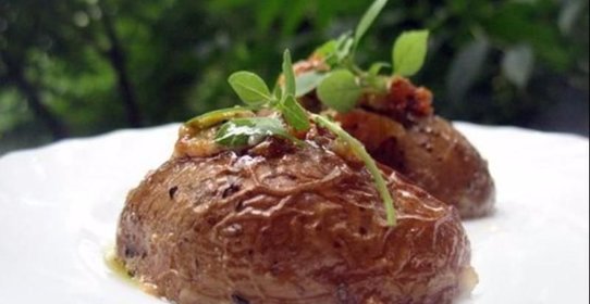 Картофель под чесночным соусом