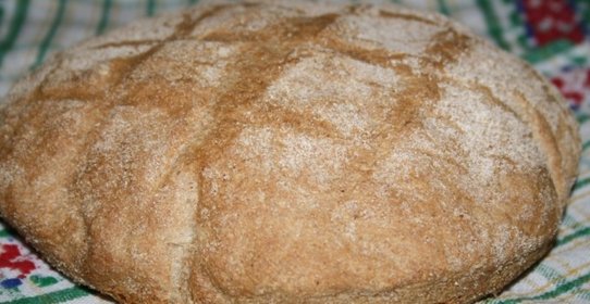 Простой домашний хлеб с цельнозерновой мукой