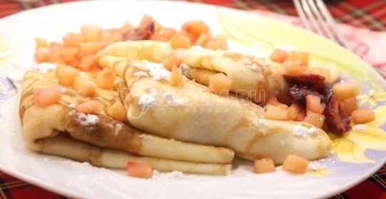 Блины с фруктовой начинкой