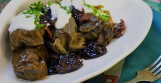 Долма с кускусом и черносливом