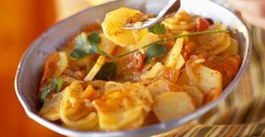 Картофель тушеный с овощами