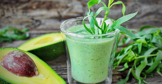 Авокадо-смузи с тархуном и йогуртом
