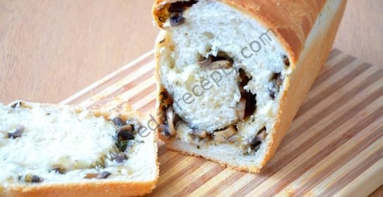 Постный хлеб с грибной начинкой
