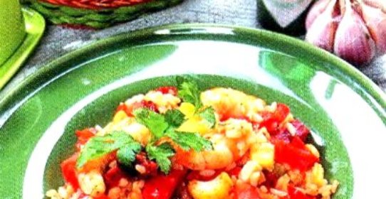 Рагу с креветками и салями