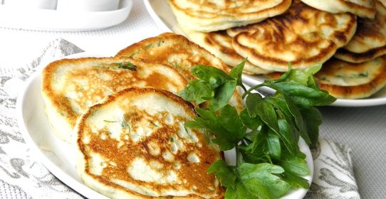 Оладьи с молодой крапивой