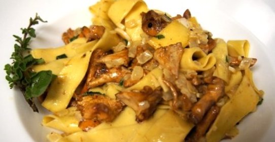 Паста с лисичками