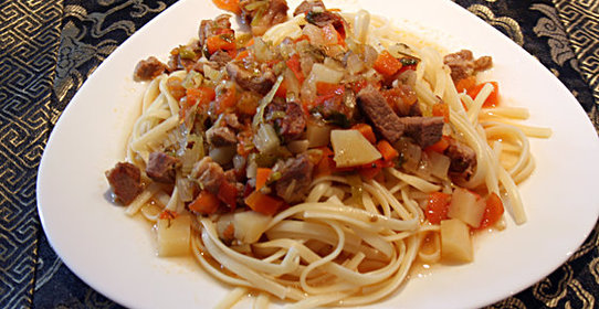 Среднеазиатское блюдо «Лагман»