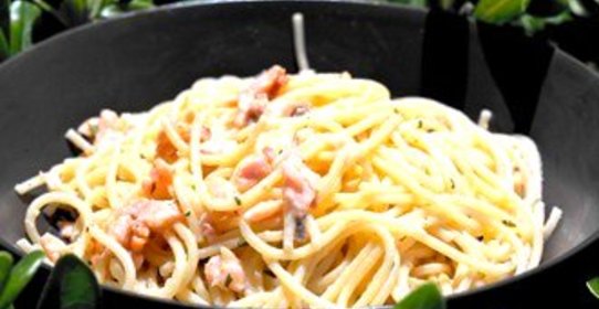 Сливочная паста с лососем и укропом