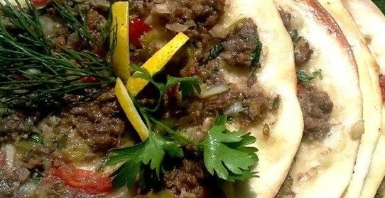 Турецкие лепешки «Лахмаджун»