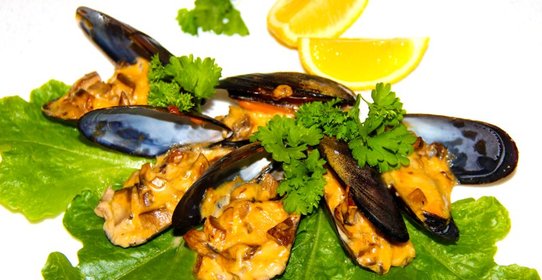 Мидии запеченные с грибами