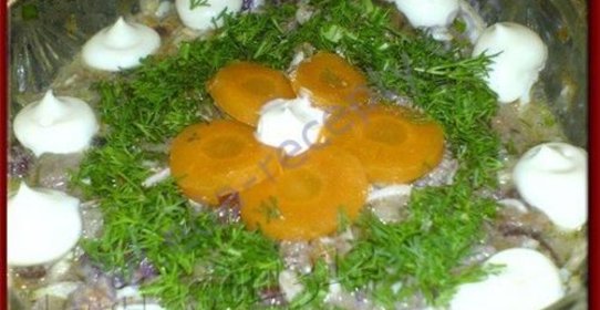 Салат Дамский Каприз из свиного языка с ветчиной