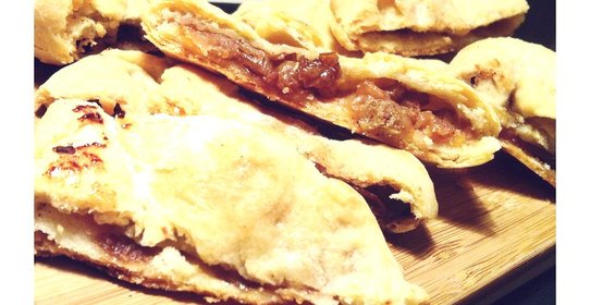 Простой рулет с яблоками