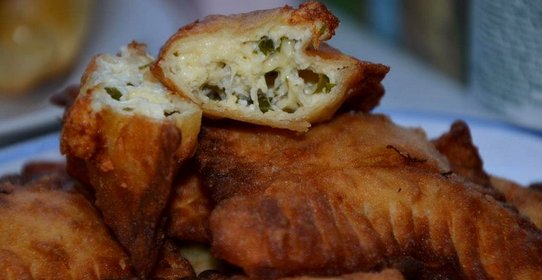 Мини пирожки с сыром и творогом