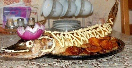 Печеная фаршированная щука