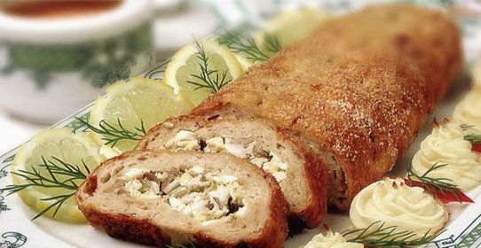 Рулет из фарша в духовке