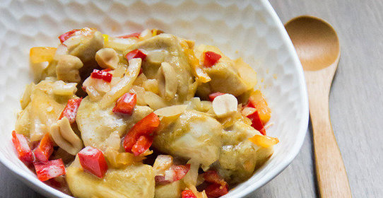 Куриное филе в кокосовых сливках