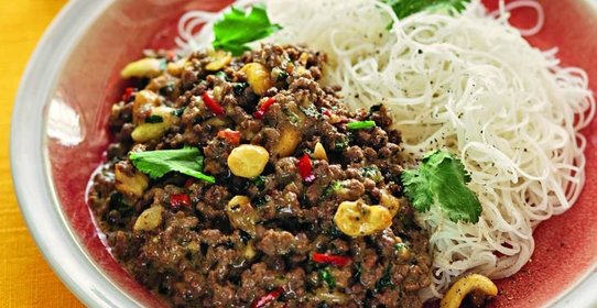 Карри из фарша с кешью