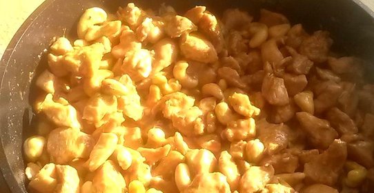 Курица с кешью