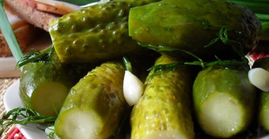 Малосольные огурцы