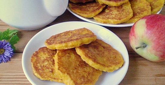 Оладьи из тыквы и яблок