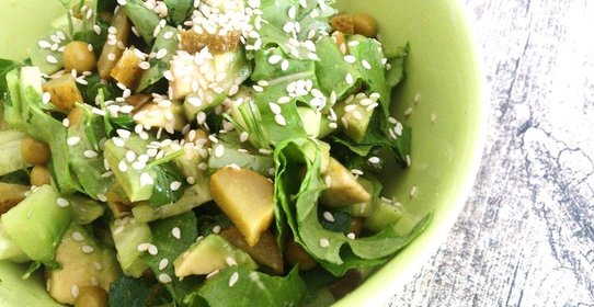 Веганский зеленый салат