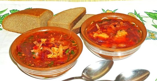 Красный борщ по-украински