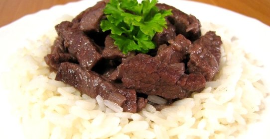 Говядина, тушенная в вине