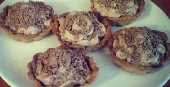 Шоколадные корзиночки с кремом