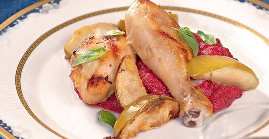 Курица с яблоками и картофельным пюре