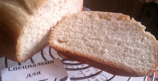 Простой чесночный хлеб в хлебопечке