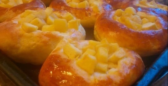 Яблочные ватрушки