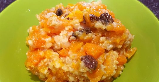 Каша из булгура и тыквы в горшке
