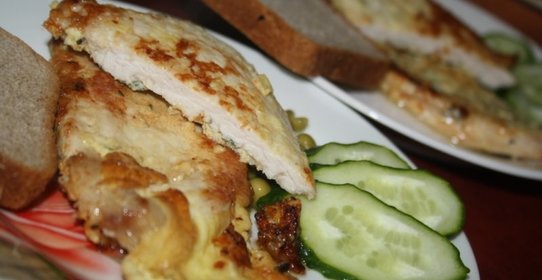 Индюшиные отбивные в яйце с сухой кавказской аджикой