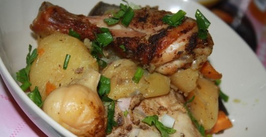 Курица с летними овощами в пакете для запекания