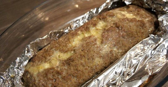 Рулет из фарша с грибами и сыром