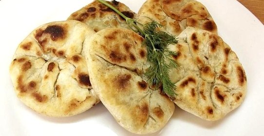 Адыгейские лепешки с зеленью