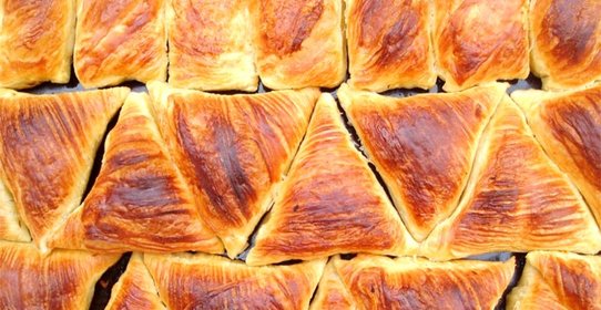 Самса со свининой