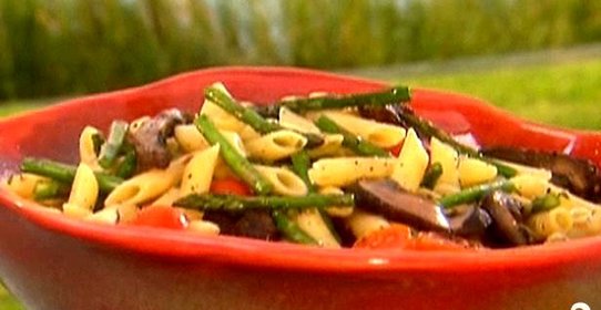 Грибной салат со спаржей