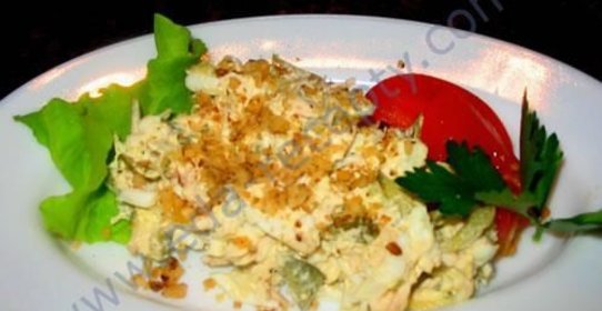 Салат из кальмара с грецкими орехами