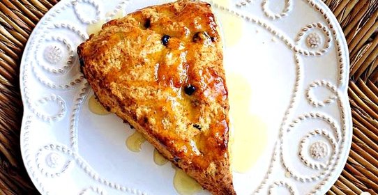 Апельсиново-смородиновые пирожные