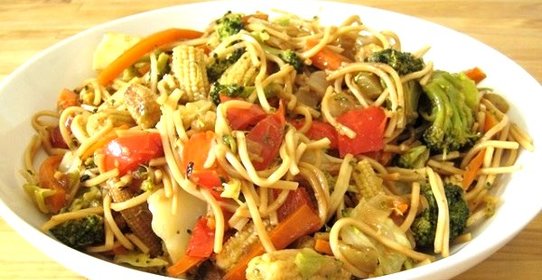 Лапша с овощами по-китайски