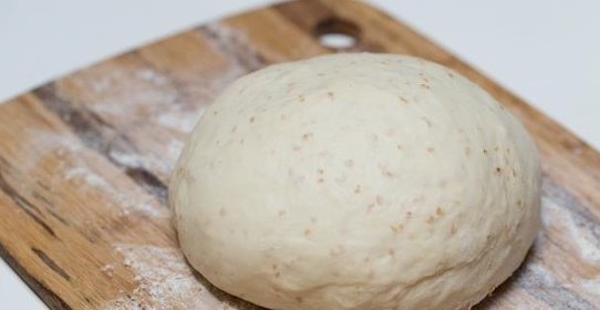 Дрожжевое тесто для пиццы