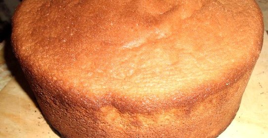 Пышный бисквитный корж