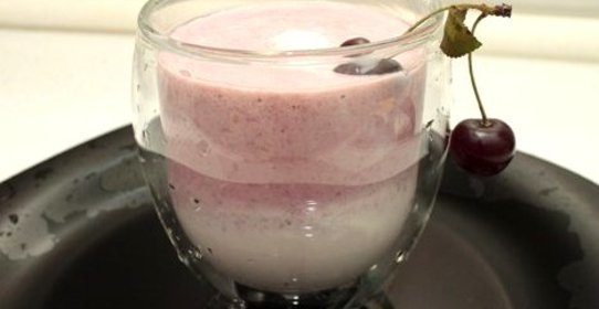 Разнообразные коктейли с мороженым