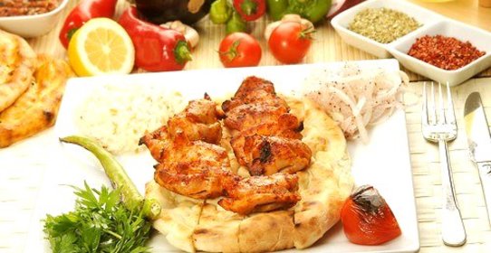 Куриные шашлыки со сметанно-горчичным соусом