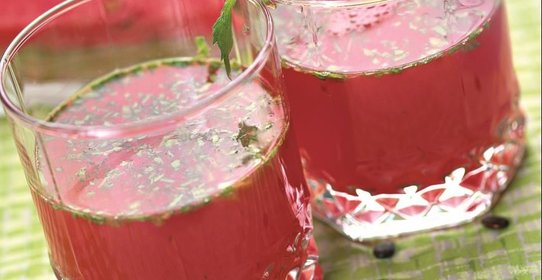 Мятный коктейль с арбузом