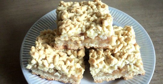 Тертый пирог с яблочной начинкой