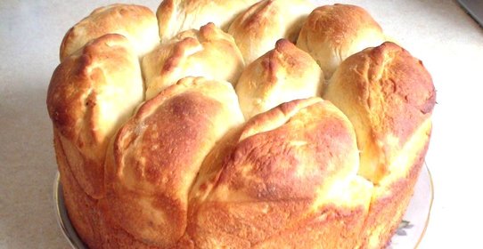 Пирог из пирожков с маком и медом