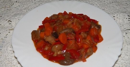 Солянка грибная на зиму с томатной пастой